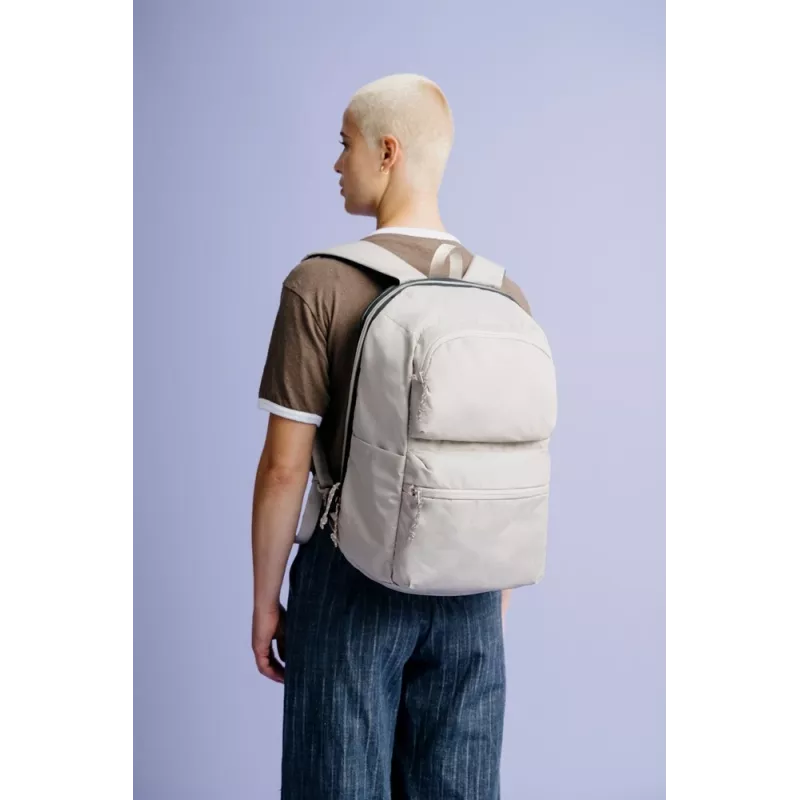 Kuprinė XD DESIGN Switch 2-in-1 P706.3319 — 22 l, nešiojamam kompiuteriui iki 15,6 colio, 530 g, juoda/ąžuolo