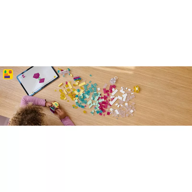 LEGO CLASSIC 11040 Stebuklinga permatoma dėžutė