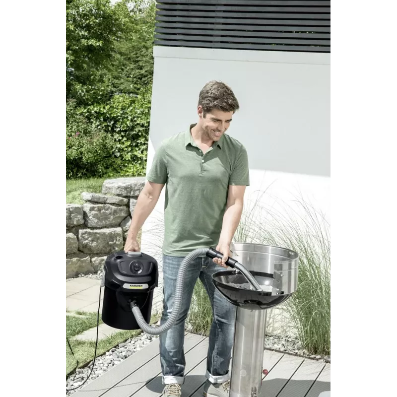 Dulkių siurblys Karcher AD 2 600 AW — sausų pelenų siurblys, 14 l, 600 AW, žarna Ø 3,5 cm, 1 m žarna, juoda