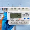Trifazis energijos skaitiklis QOLTEC 50883 Wi‑Fi 400V su LCD ekranu