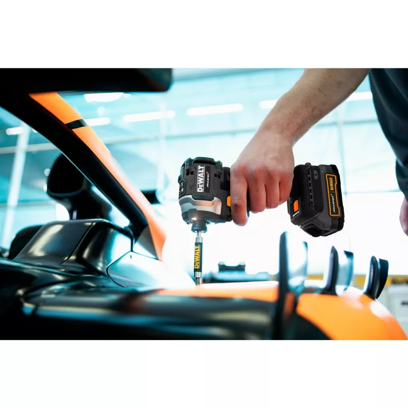Akumuliatorinis smūginis suktuvas DCF85ME2GT, 18 V, 1/4, McLaren dizaino pilka/juoda, 2x POWERSTACK Li-Ion akumuliatoriai 1,7 Ah, T STAK dėžėje