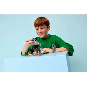 LEGO MINECRAFT 21586 The Pale Garden