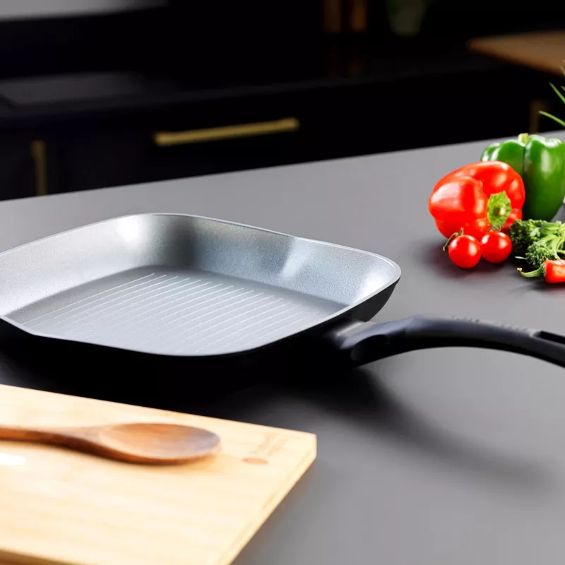 Kepimo plokštė Russell Hobbs RH01861EU7 28 cm Crystaltech – nelimpanti kepimo zona, plokščia kepimo keptuvė