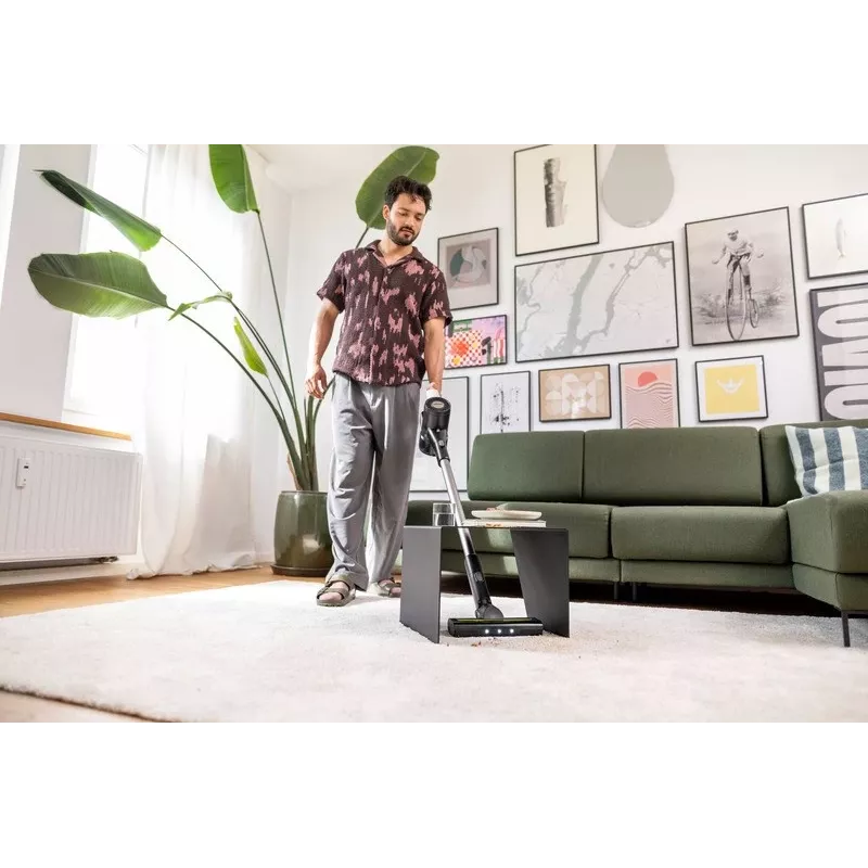 Vertikalus dulkių siurblys Kärcher VCS 3 Nano — baterinis, HEPA filtras, be maišelio 0,6 l, 2,5 Ah, juodas