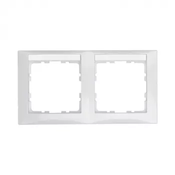 Sieninė plokštė / jungiklio dangtelis berker 10228919, Balta, Duroplast, 80,5×151,5 mm, pakuotėje 10 vnt.
