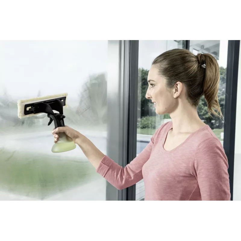 „Karcher“ langų valymo priedo rinkinys 2.633-129.0 — 250 ml purškiamas butelis, suderinamas su WV 2 Plus, WV 2 Premium, WV 5 Premium