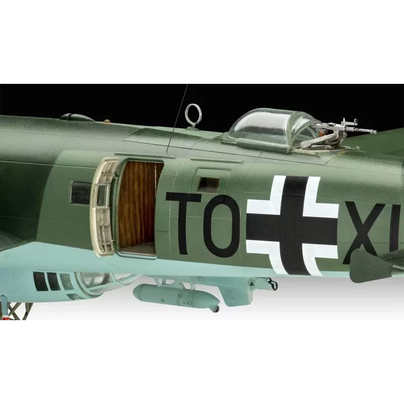 Plastikinis lėktuvo modelis REVELL Fendt 728 Vario mastelio modelio rinkinys REV-03777
