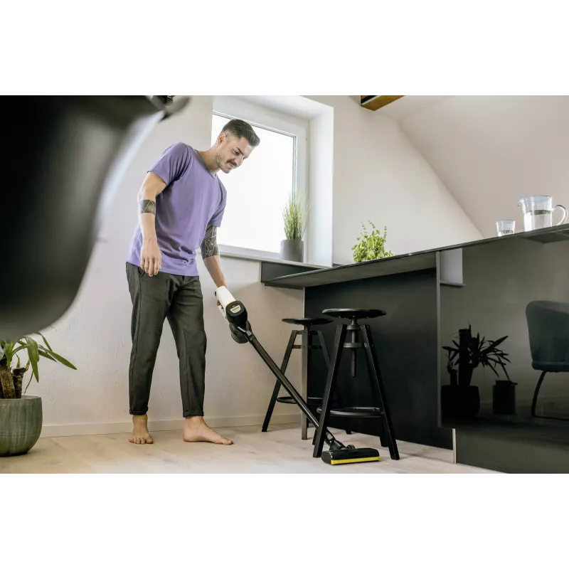 Stick vacuum Karcher 2-in-1 VC 4, bagless, cordless 21,6 V Li-Ion, 30 min veikimo laikas, HEPA, 2 greičiai, geltona/juoda