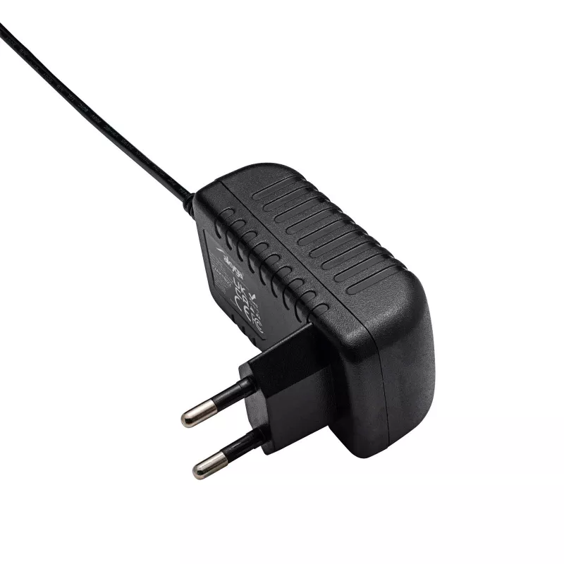 Akyga AK-TB-22 universalus maitinimo adapteris, 5 V, 2 A, 10 W, 5,5 x 2,1 mm, 1,5 m