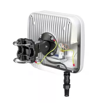 Kryptinė tinklo antena QuWireless QuMax — kryptinė PoE/LAN antena 0,694–2,7 GHz, iki 6 dBi, balta
