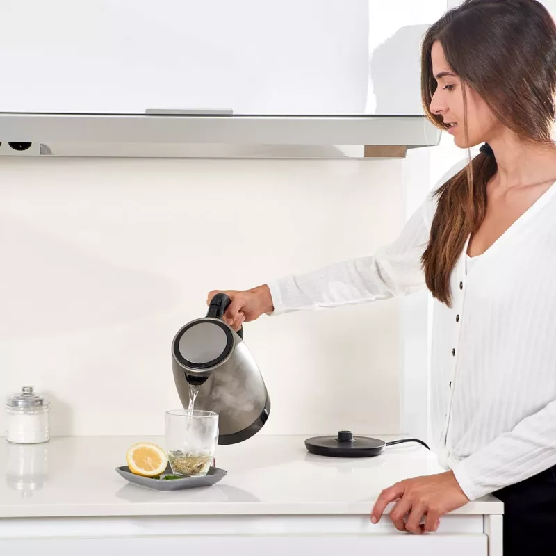 Juoda+Decker elektrinis virdulys BXKE2201E