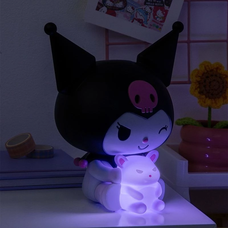 Stalinis naktinis šviestuvas Paladone Hello Kitty Kuromi GloBuddies naktinis šviestuvas modelis PP14396KUR
