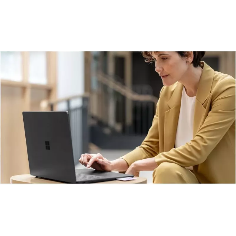 Microsoft Surface Laptop 6 - 34,3 cm (13,5) 2256x1504 Core Ultra 5 USB-C Windows 11 Pro Platinum (ZJQ-00032)