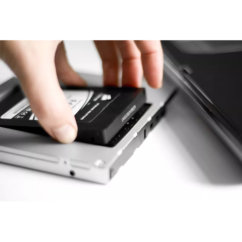 Montavimo rėmas SSD / HDD CD / DVD / Blu-ray SATA į SATA III 12,7 mm