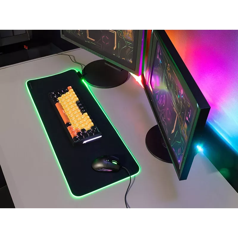 Žaidimų pultas TRACER GameZone Maxi RGB TRAPAD47549 — laidinis valdiklis su RGB apšvietimu ir ergonomišku dizainu