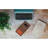 man and wood išmaniojo telefono dėklas, skirtas Galaxy S10e — rudas languotas su juodu apvadu