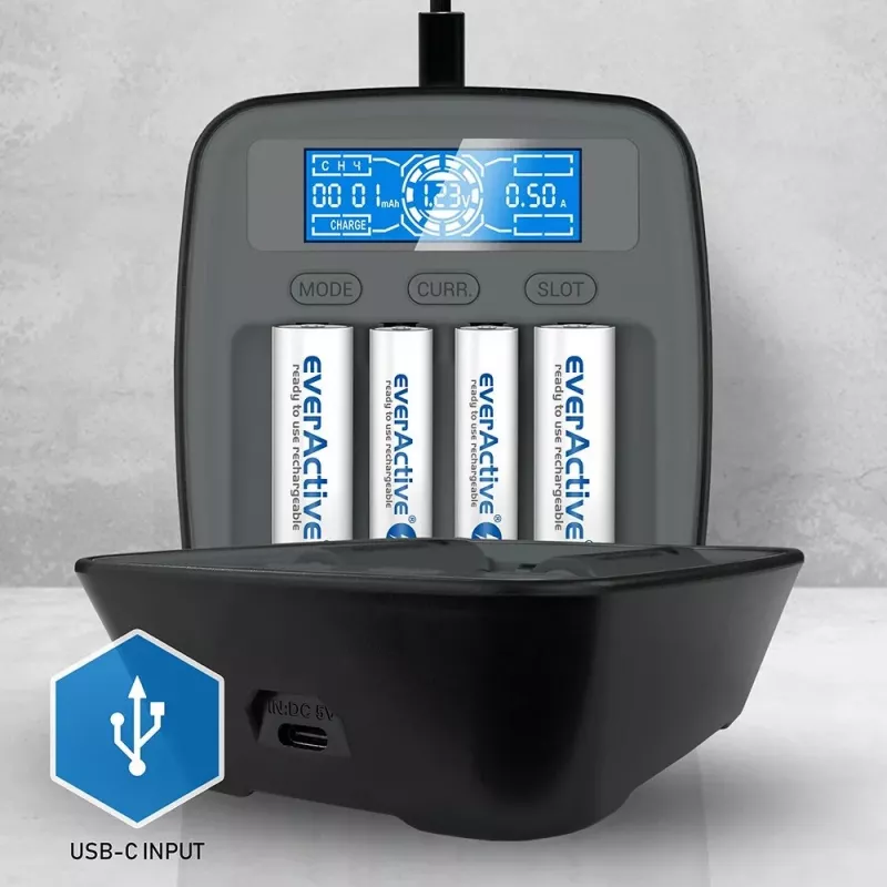 Baterijų įkroviklis everActive NC1000MV2 — Ni-MH 4 vietų USB-C įkroviklis, 4 elementai, 5V, juodas, 110×99×38 mm