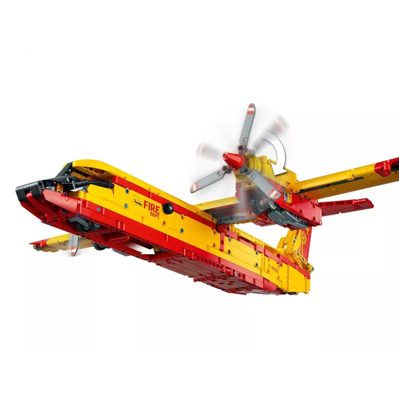 Lego Technic 42152 gaisrinis lėktuvas