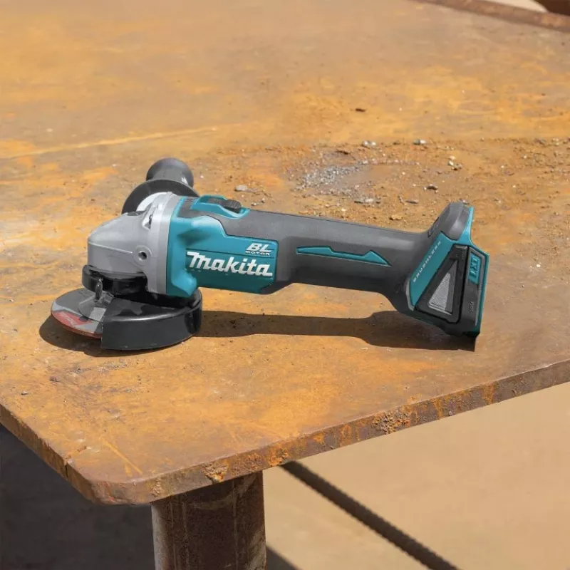 Makita DGA506Z kampinis šlifuoklis 18V (baterija ir įkroviklis nepridedami)