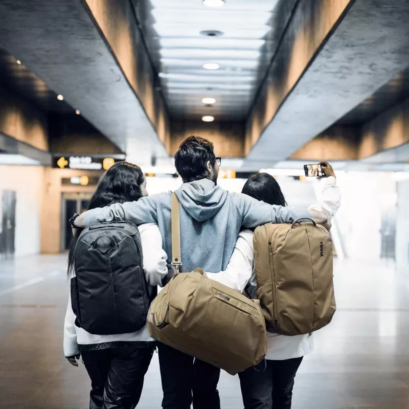 Thule | TAWD-135 Aion | Kelioninis krepšys 35L | Krepšys | Juodas | Peties diržas