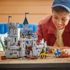 Konstruktorius LEGO Creator 3-in-1 viduramžių riterio pilies rinkinys 31168 — 1371 dalis, 6 mini figūrėlės, amžius 9+