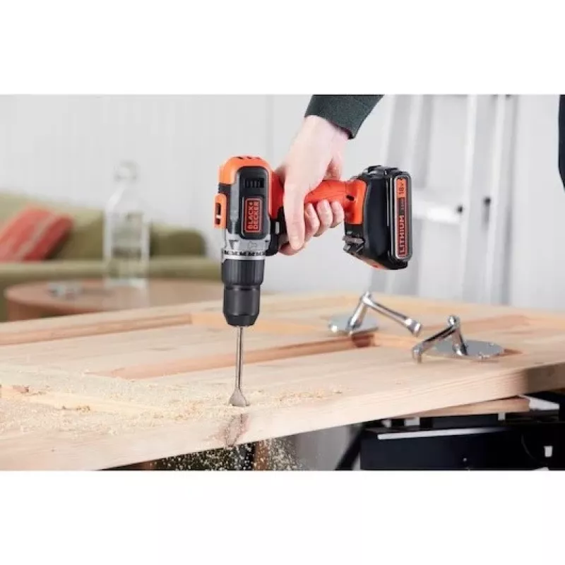 BLACK & DECKER | Belaidis gręžtuvas/suktuvas su 2,0 Ah/4,0 Ah baterija | BCD003MEM2K-QW | 18 V | 2,0/4,0 Ah | Ličio