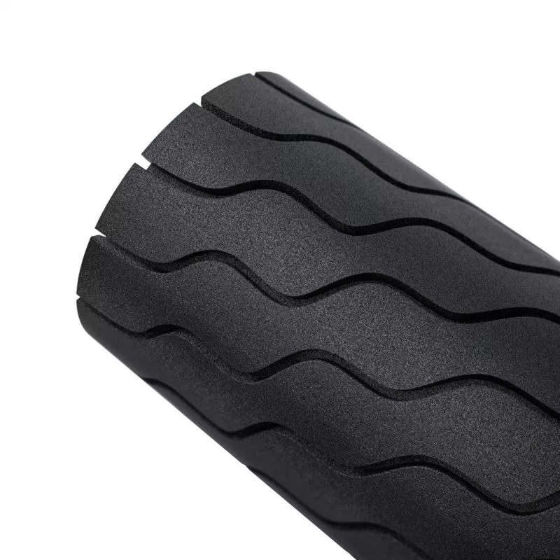 Therabody ritininis masažuoklis Theragun Roller Universal Juoda — 5 greičių, vibruojantis, 1,5 kg, 12 V, 180 min baterija