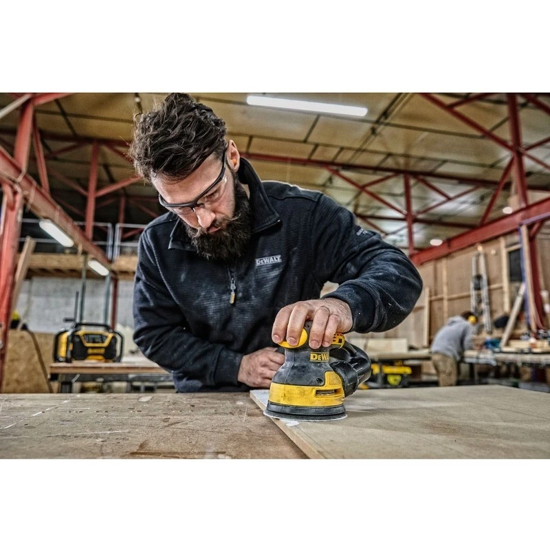 Orbitinis šlifuoklis DeWalt DWE6423-QS, 280 W, 8 000–12 000 OPM, 2,6 mm eiga, 1,28 kg