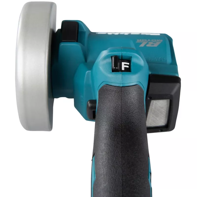 MAKITA. AŠMENŲ PJAUSTYTUVAS. 76 mm 18 V DMC300Z