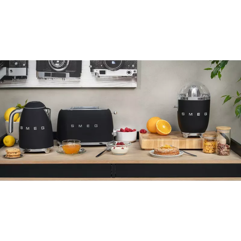 Smeg 50's Style TSF01BLMEU skrudintuvas, 2 riekėms, juodas, nerūdijantis plienas