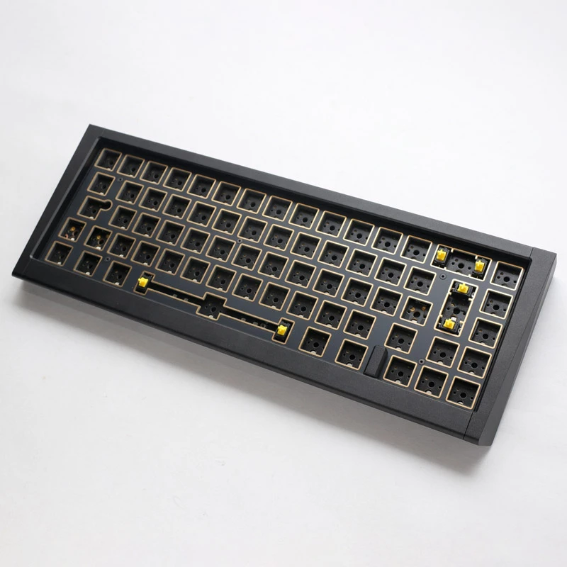 Ducky Outlaw 65 klaviatūra Universal USB Juoda