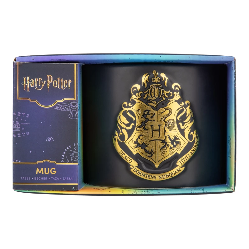 Keraminis puodelis Paladone Hogwarts Crest Embossed mug – įspaustas Hogvartso herbo dizainas, standartinė 330–400 ml talpa