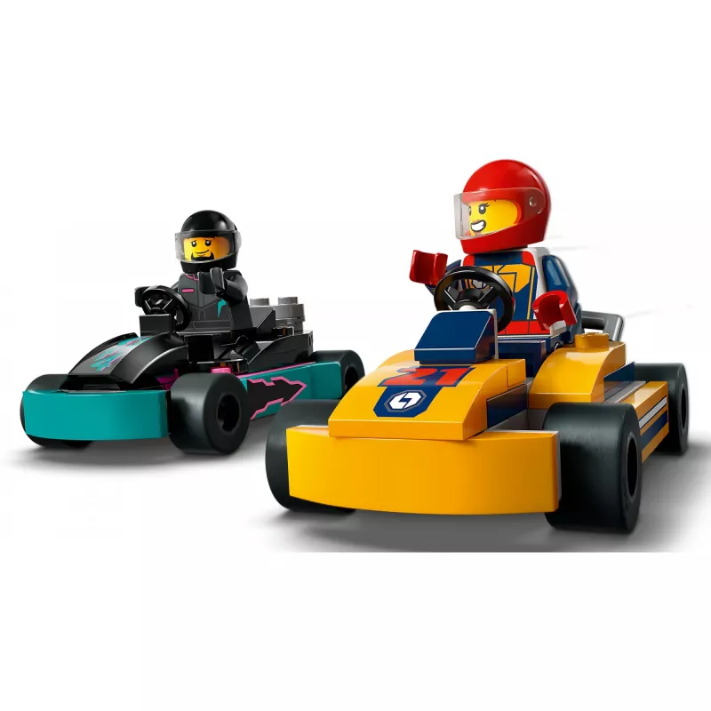 Konstruktorius LEGO 60400 City Kartingai su lenktynininkais – žaidimų rinkinys su minifigūrėlėmis ir transporto priemonėmis