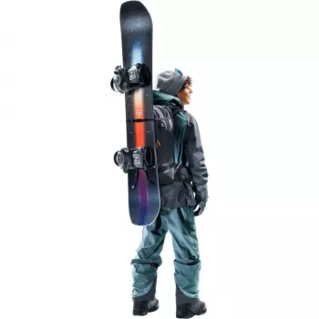 Kuprinė DEUTER Freerider Pro 34+ — techninė freeride slidžių žygiams skirta kuprinė, 34 L, juoda, šalmo laikiklis, klubų diržas