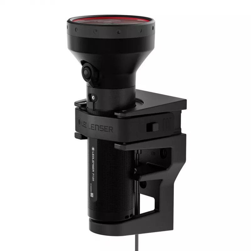Rankinis žibintuvėlis Ledlenser P18R juodas, įkraunamas 1000 lm, IP68, 600 m spindulys, 18650 baterija