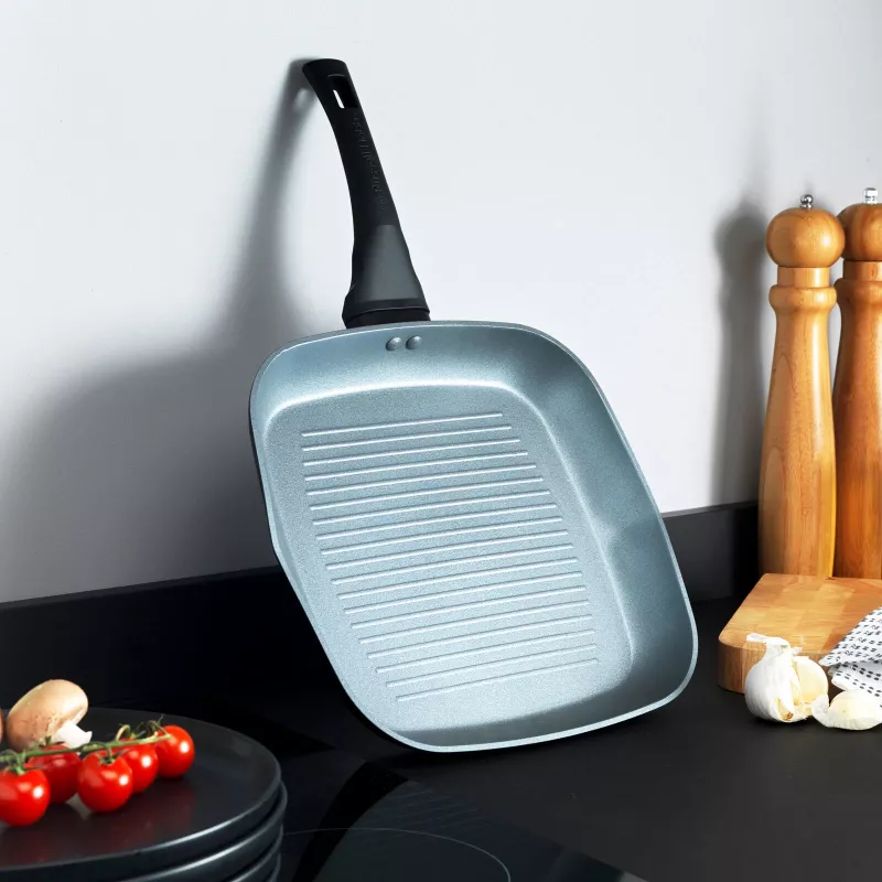 Kepimo plokštė Russell Hobbs RH01861EU7 28 cm Crystaltech – nelimpanti kepimo zona, plokščia kepimo keptuvė