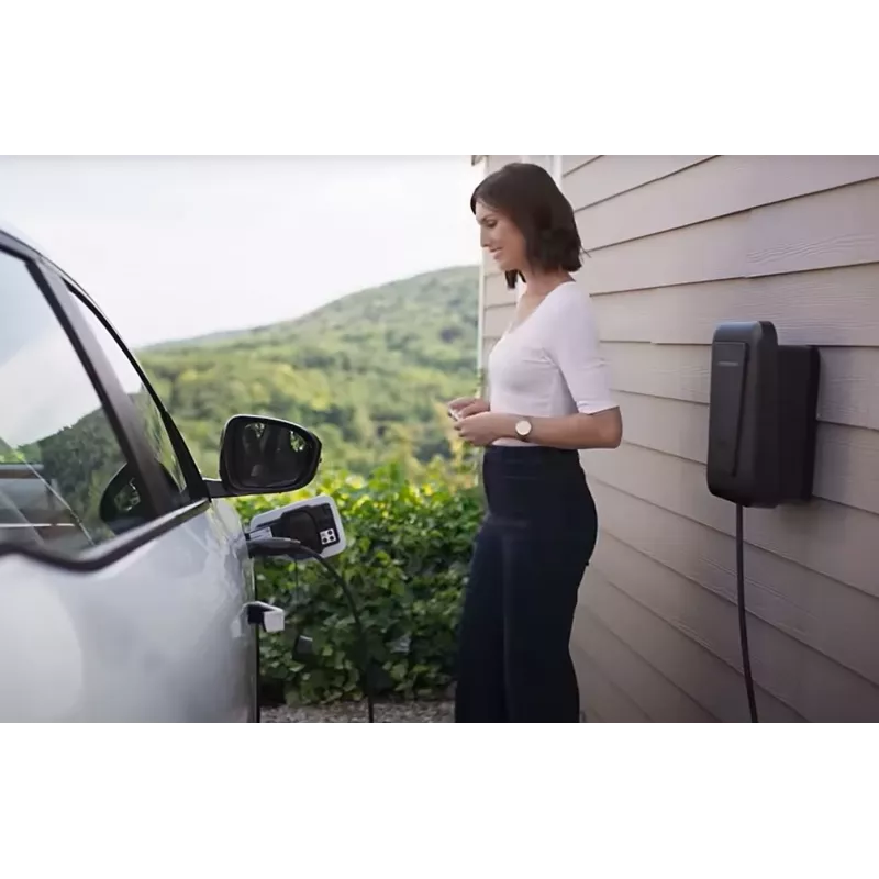 Ant sienos montuojama EV įkrovimo stotelė Hager witty one 11 kW 3 fazių su RFID, Bluetooth ir 4,5 m Type 2 kabeliu