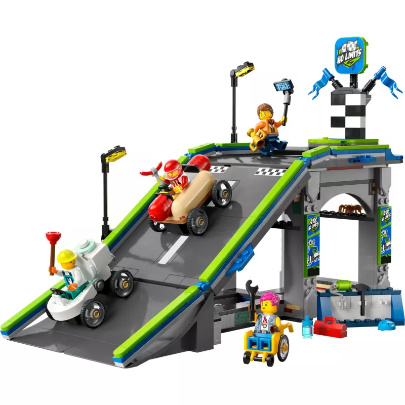 LEGO CITY 60460 No Limits: lenktyninio automobilio rampos sunkvežimis