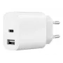 UNIVERSALUS USB ĮKROVIKLIS BALTAS/2P TA-UC-2AC12-01 GEMBIRD