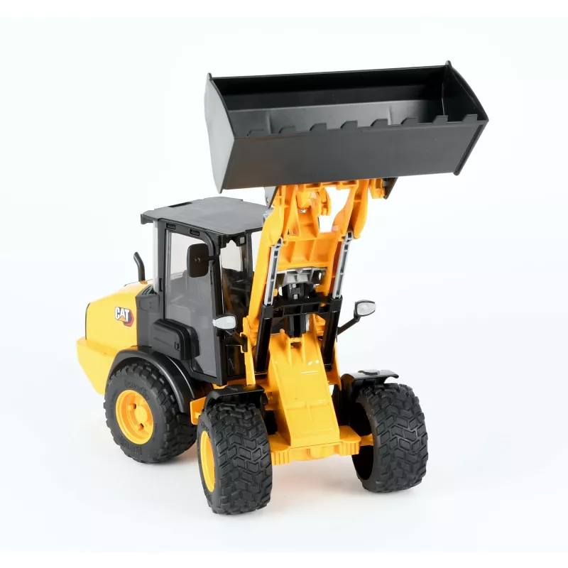 Kompaktiškas lankstus ratinis krautuvas BRUDER BR-02485 1:16 mastelio modelis, metalinis žaidimų automobilis
