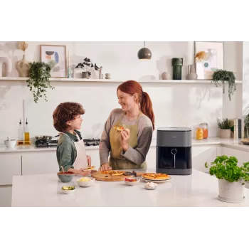 Karšto oro gruzdintuvė Panasonic NF-CC500SXE — 5 l talpa, 1450 W, liečiamas valdymas, LCD, pilka