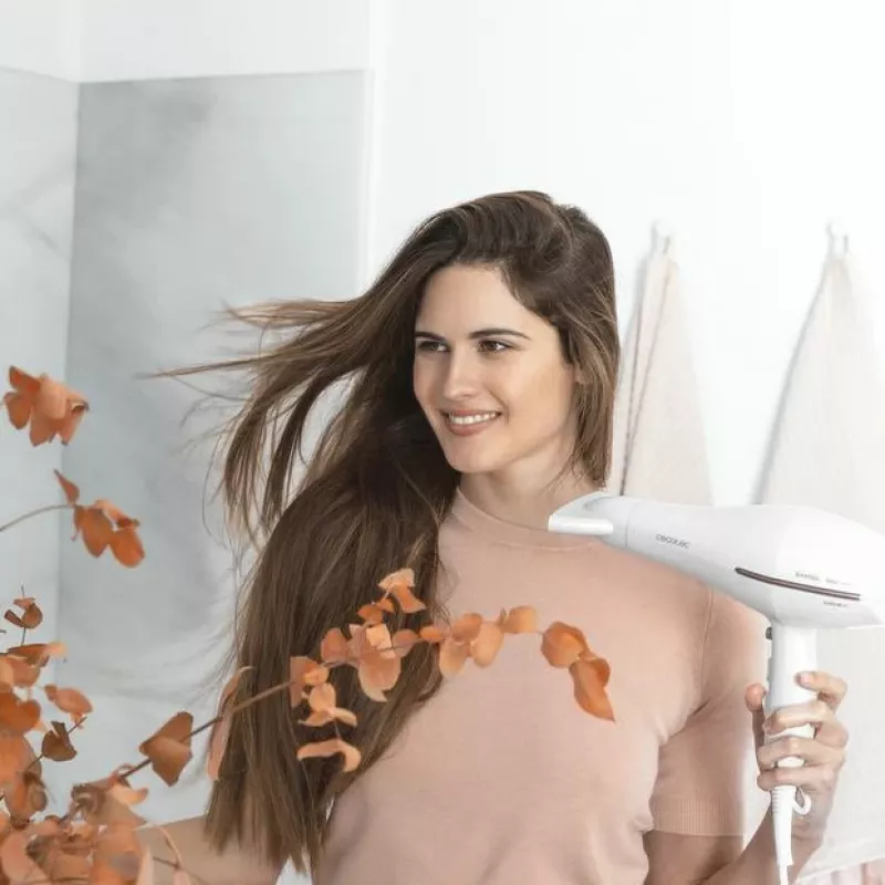 Cecotec plaukų džiovintuvas | IoniCare 5300 Maxi Aura | 2200 W | Temperatūros režimų skaičius 3 | Joninė funkcija | Difuzorius | Baltas