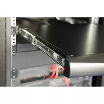 Digitus 19 colių HD LCD KVM konsolė 16 prievadų HDMI šveicariška klaviatūra