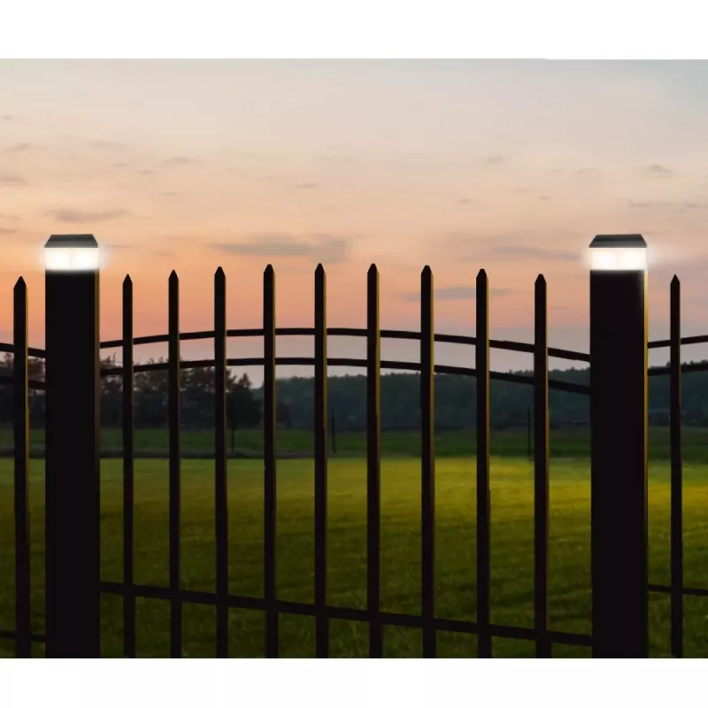 GB128 LED saulės energija maitinamas tvoros stulpo sodo žibintas, juodas - žalias mėlynas