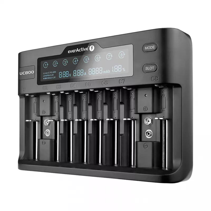 Baterijų įkroviklis everActive UC-800 AC 12 V 3 A – skirtas LiFePO4 / LiPo / NiMH, palaiko AA / AAA / 9 V, iki 10 baterijų, 12 V įvestis, įmontuotas ekranas, juodas