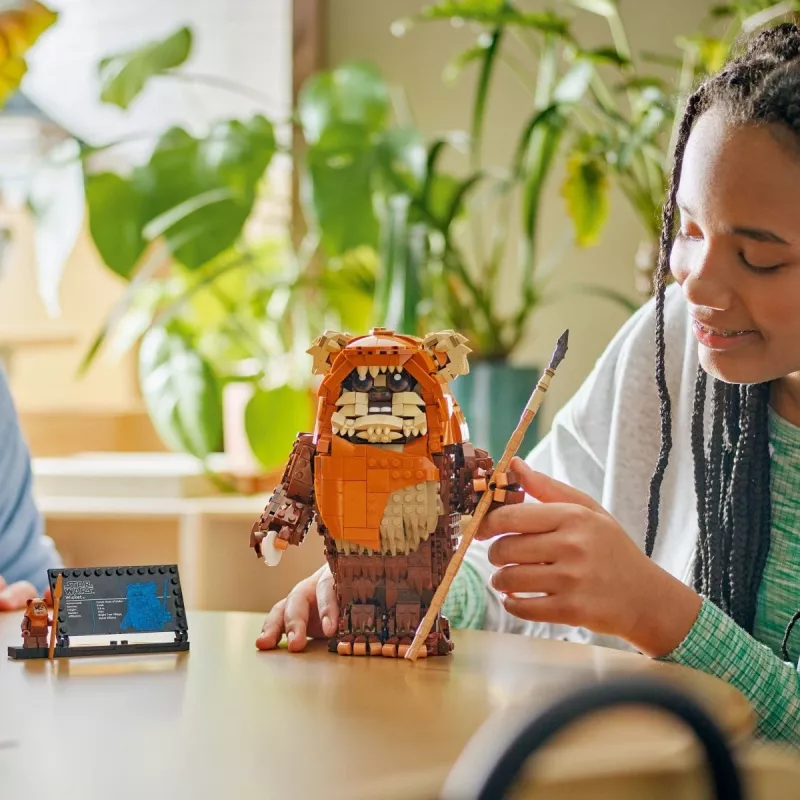 “LEGO Star Wars” konstruktorius “Sukonstruok Wicket the Ewok” 75430 — 1010 detalių, 230 mm modelis, amžius 12+