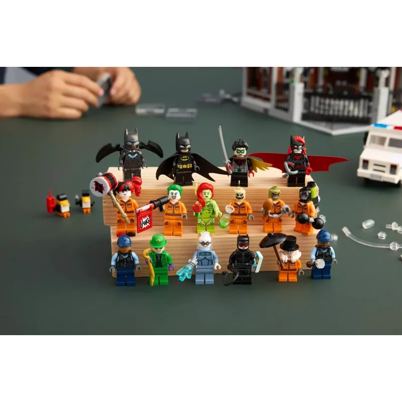 LEGO Batman 76300 Arkham Asylum statybos rinkinys – LEGO, model 76300