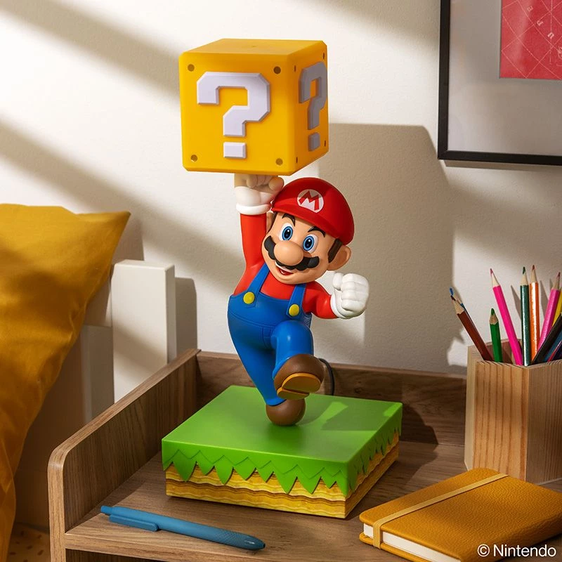 Stalinė lempa Paladone Super Mario Diorama Light — dekoratyvinė šviečianti diorama stalui ar lentynai