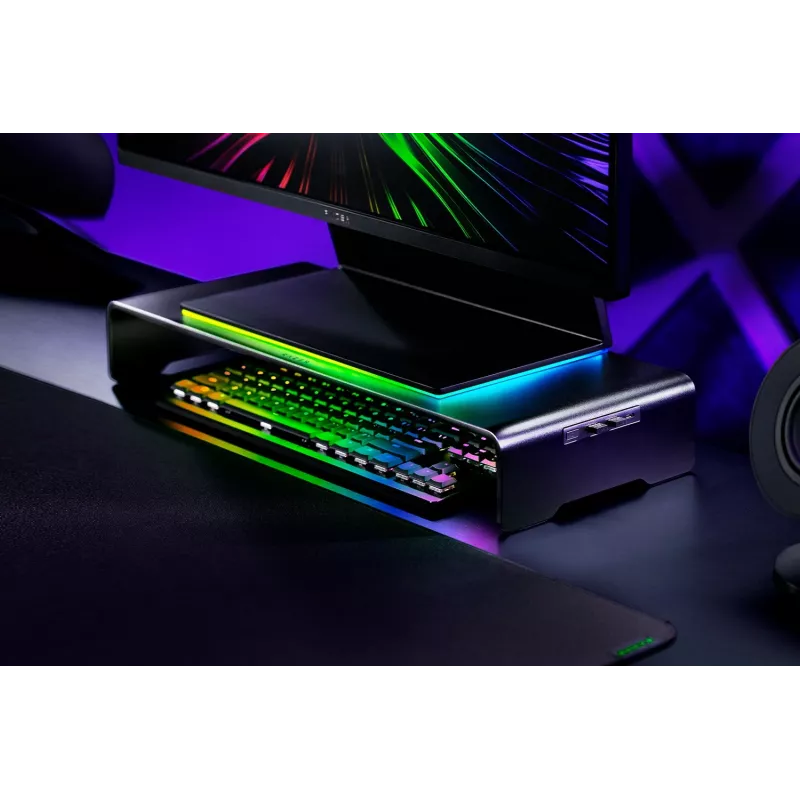 “Razer RC21-02320100-R3M1” monitoriaus stovas, skirtas 61–68,6 cm (24–27 colių) ekranams, ant stalo pastatomas, aliuminis