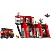 Konstruktorius LEGO City gaisrinė su sukiojamų kopėčių automobiliu 60414 — 843 detalės, 5 minifigūrėlės, 220×320×140 mm